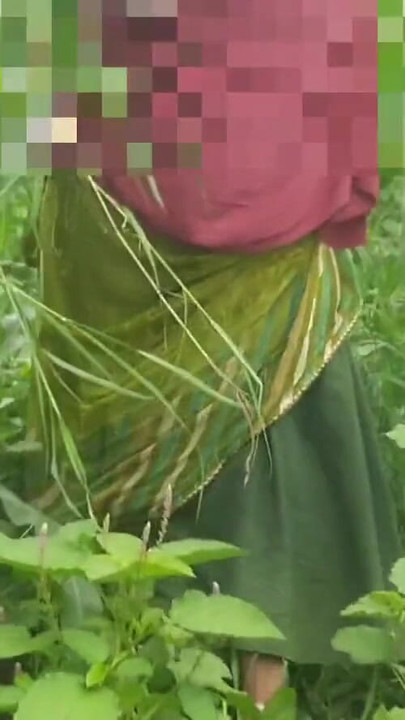 Unforgettable moment from "The mood of the sister-in-law who is walking in the open forest fields becomes to get rid of the"