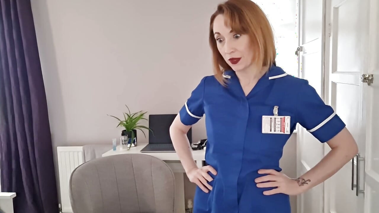 Krankenschwester Im Klinischen Versuch, Degradierung Mit Hartem Handjob Und Pegging-bestrafung