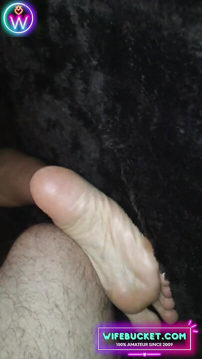 Wifebucket amateurs - je joue avec sa chatte et elle jouit sur mes doigts