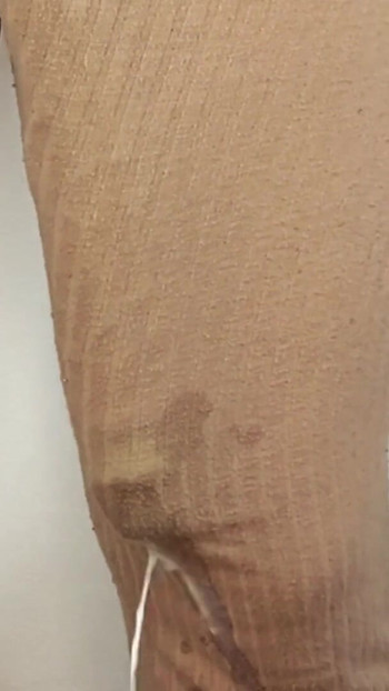 Morate podijeliti trenutak iz "Ogromnog kurca shemale orgazma prostate"