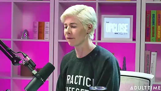 Blake Blossom: Brainrot, Facetune, & Futanari | Podcast Khusus Orang Dewasa