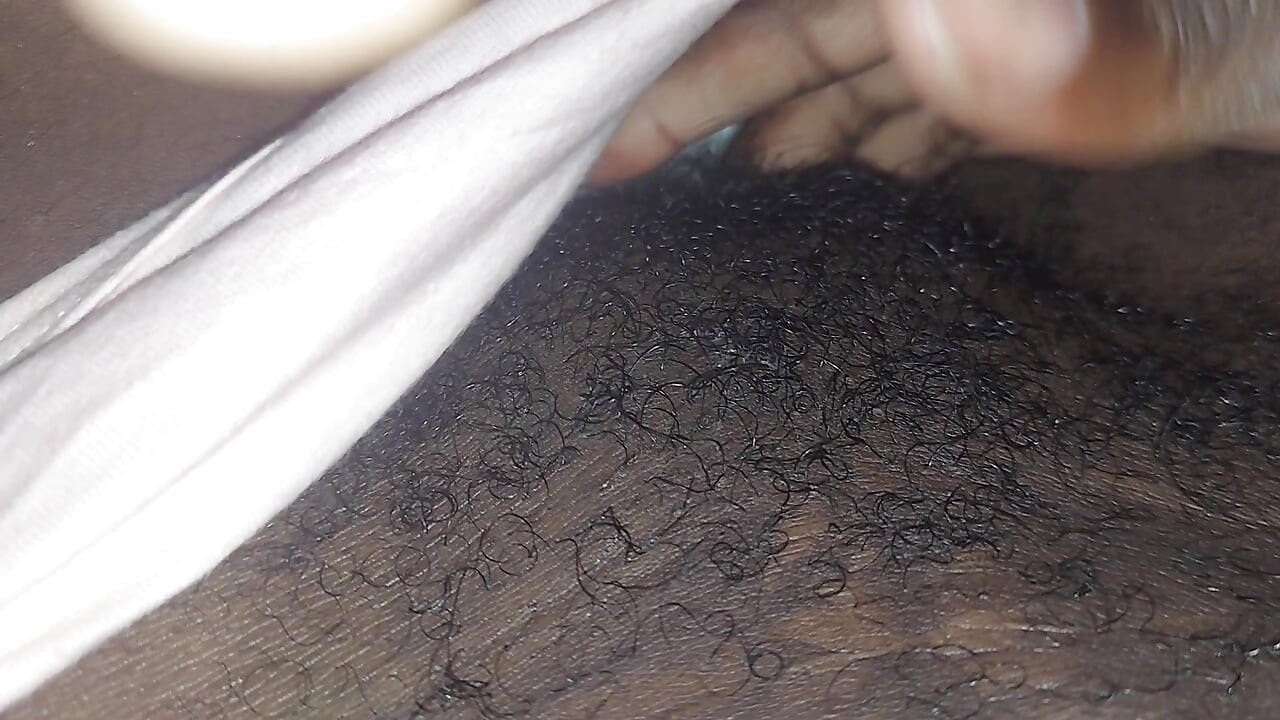 Gledaj me kako svršavam dok gledam pornografiju