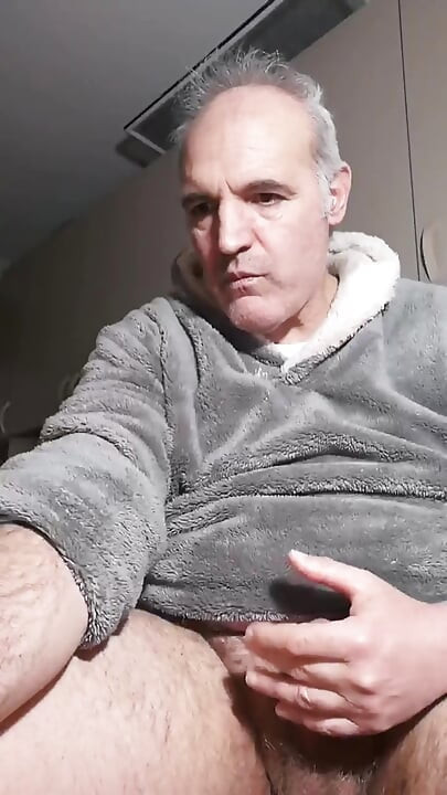 Onlinekvällsshow den 10 februari med spermaskott i ansiktet!