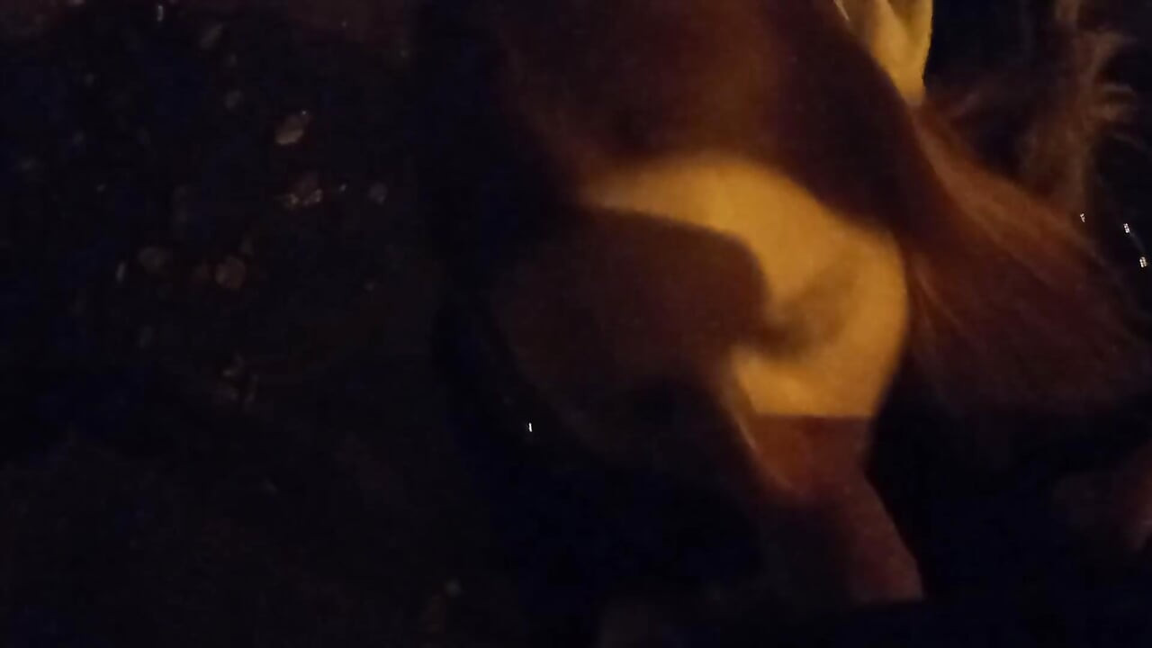 Collegegirl sucked on the street near the house and got cum in her mouth