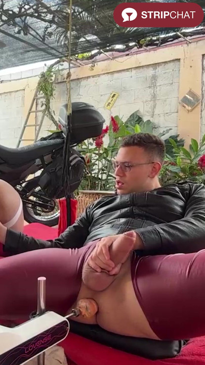 Neil_and_isaac Gay Couple Boyfriends Jock Masturbating Big Cock Anal Fingering Live