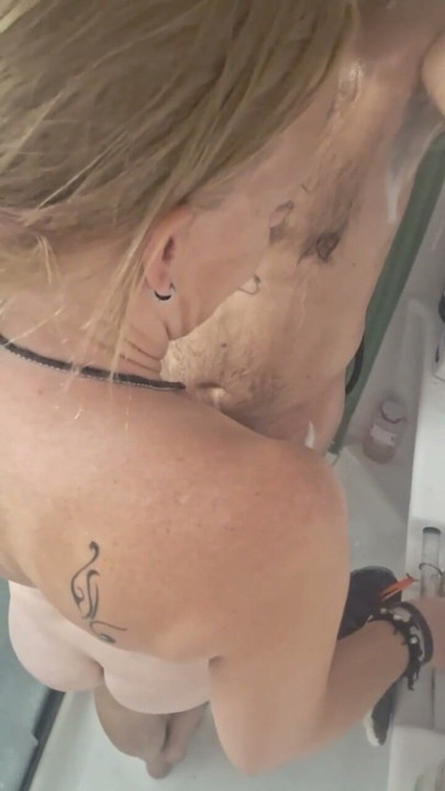 Surprised blowjob for hubby in the shower | Clip 1