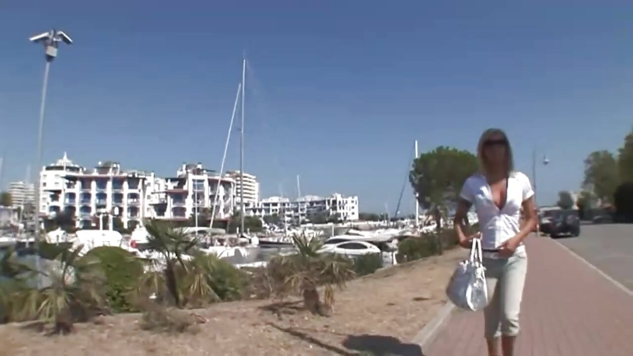 Sexy shemale nurse sucks the cock who's about to break her ass