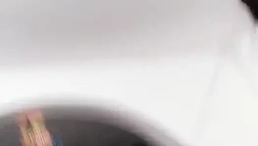 New York Amerika Birleşik Devletleri'nden 18 yaşındaki esmer büyük sarkık memeler üvey erkek kardeşinin büyük yarağını sikiyor