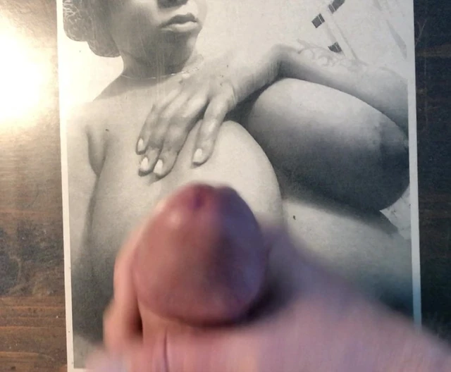Tribute Queens Andrea