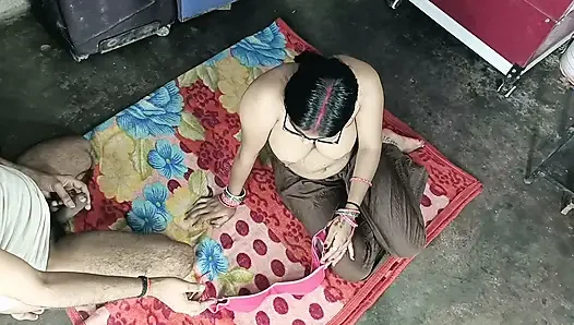 Domaltarak amcık sikişi Hintçe ses