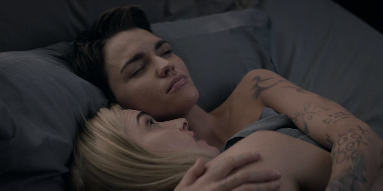 Ruby Rose and Brianne Howey - ''Batwoman'' s1e04