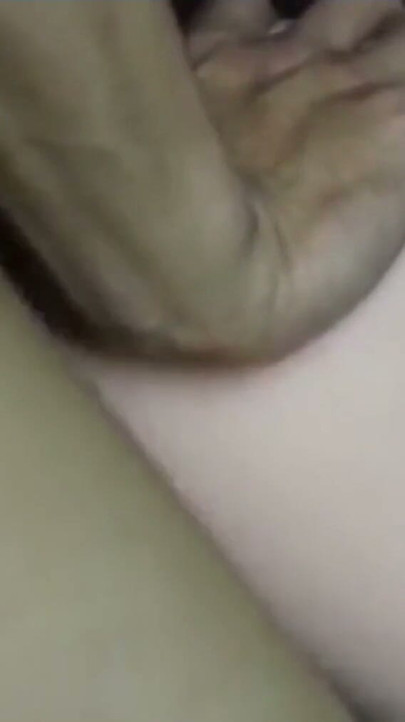 הבובה הכי ריאליסטית בעולם ואני נכנס בעדינות עמוק בפנים כדי להגיע