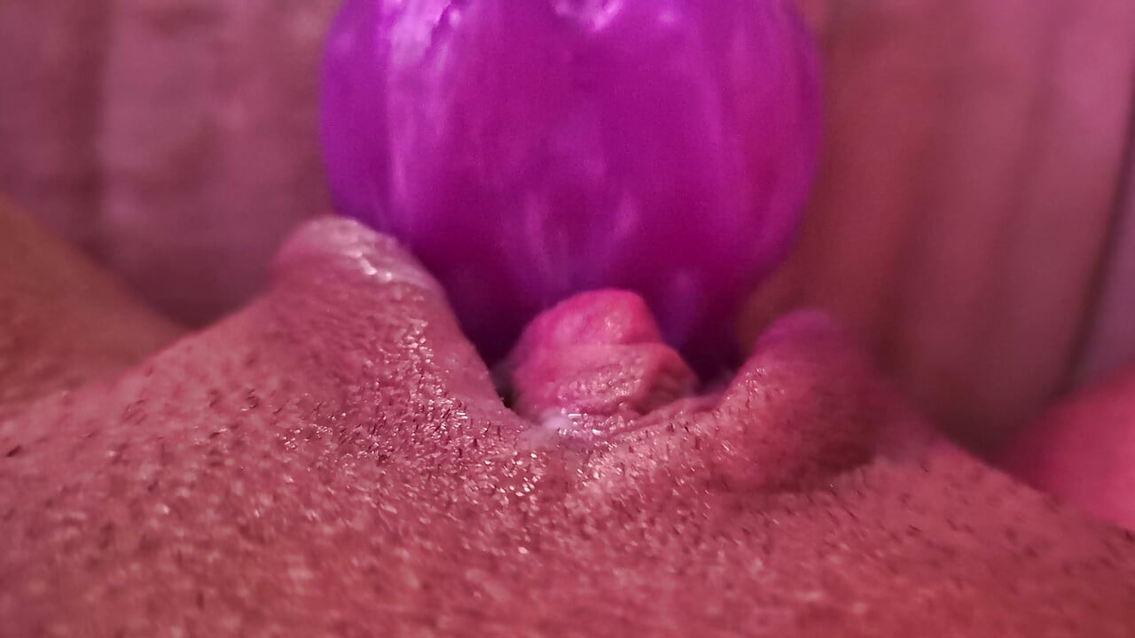 Pregnant whore machine fucked
