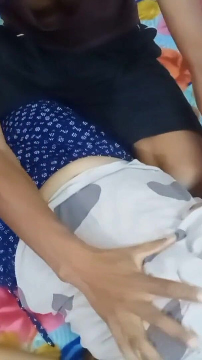 Zapanjujući trenutak iz filma "Collage girl ki chudai in hotel room"