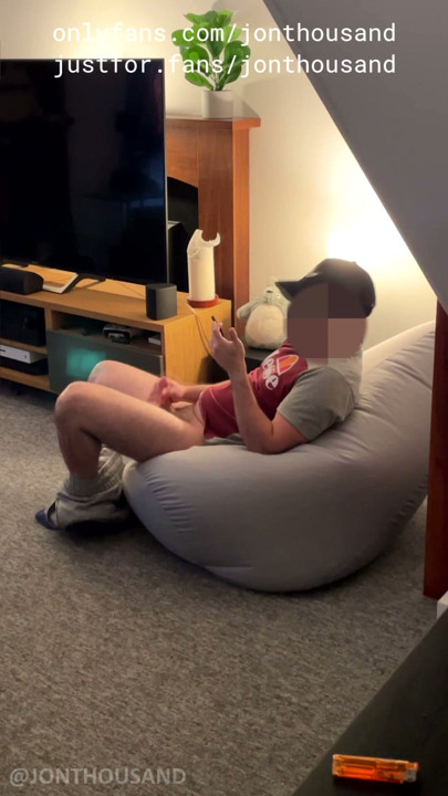 Str8 roommate busted!