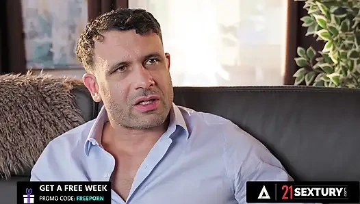 21 sextury - lily blossom si seksi rambut pirang dientot habis-habisan sama kontol besar sampai lubangnya menganga lebar