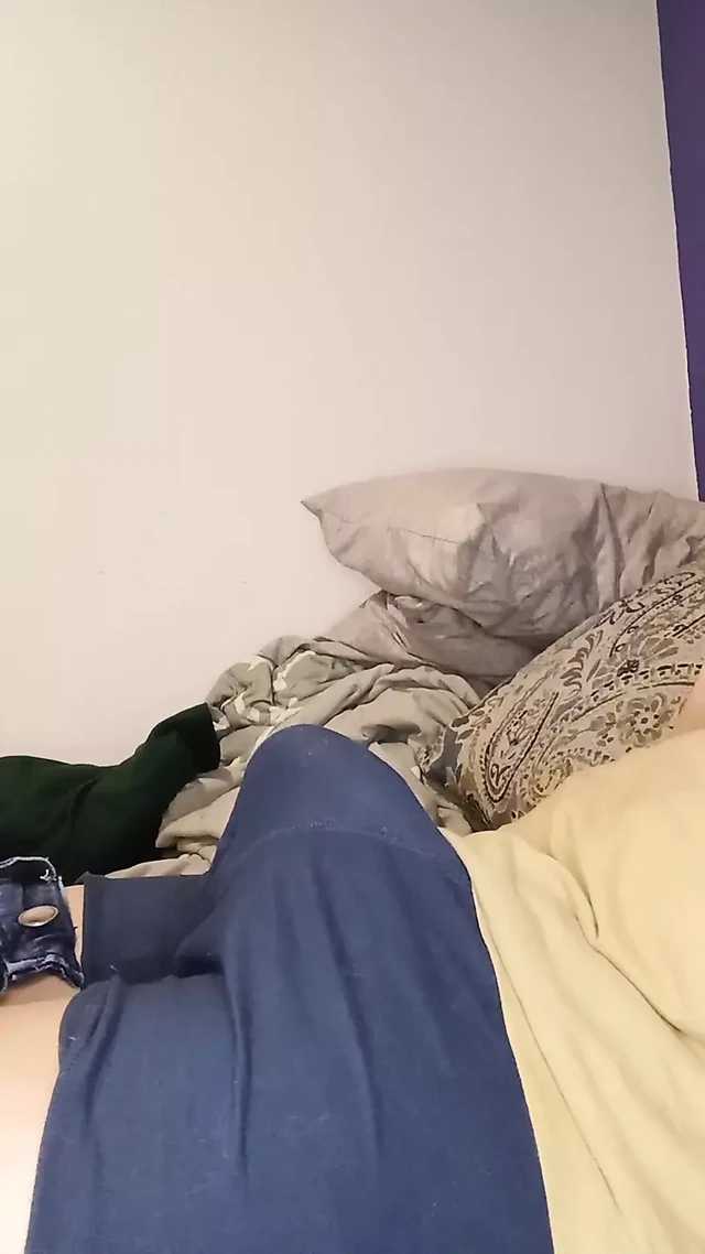 Hlywdjay in Underwear and a Puddle of Cum
