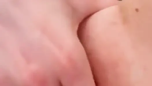 Senin için güzel deliklerimi aç