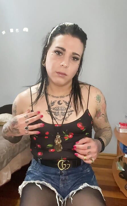 난 네가 나와 함께 사정할 수 있도록 모든 옷을 입었어