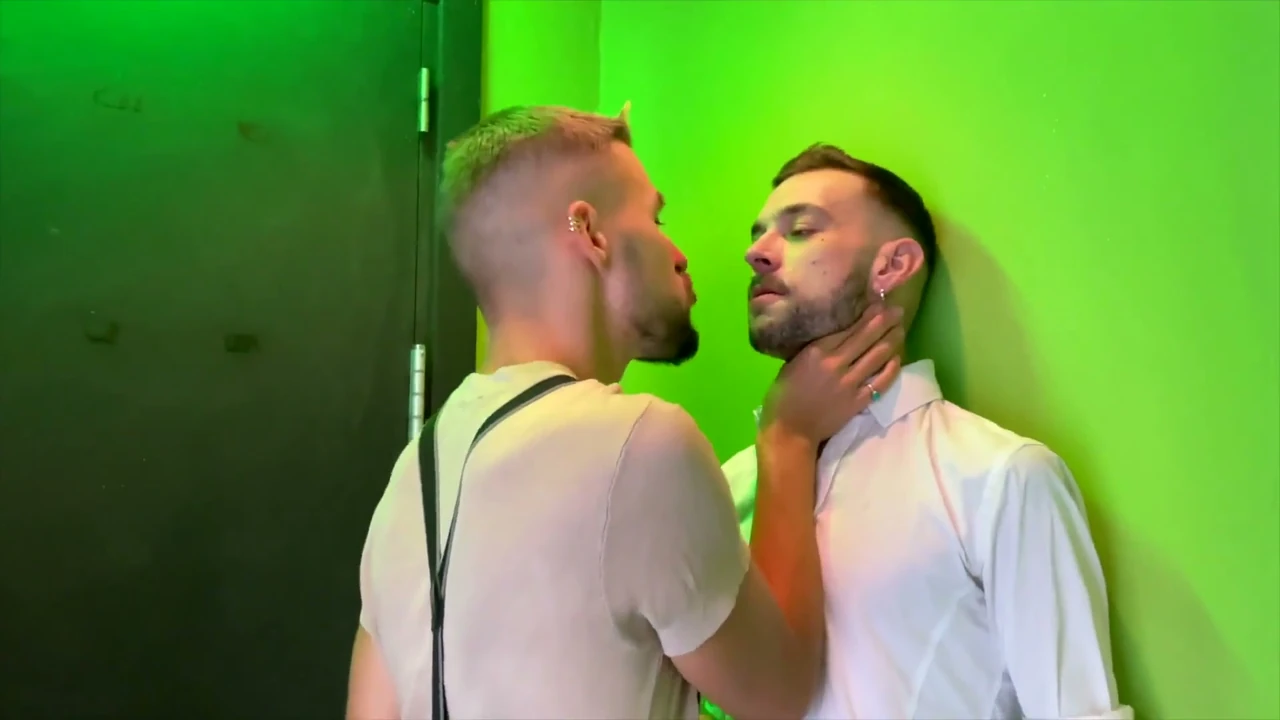 Bony trapped by Dmitry’s juicy cock,Gaysight