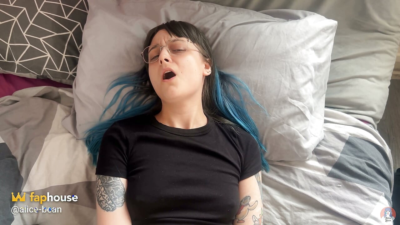 Making Alice Orgasm