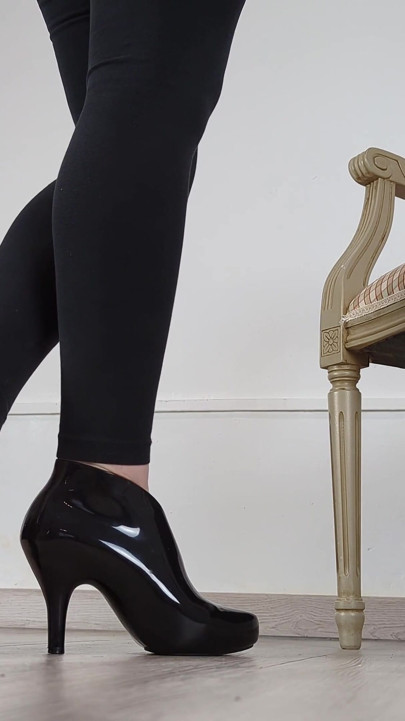 (705) Shoe Collection: High Heel Black Jelly Ankle Boots - Dame Olga (4k)