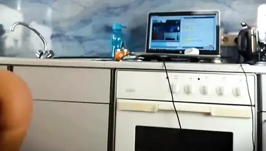 Verführerische dessous necken in der küche