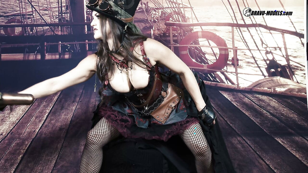 400 Barbara Bieber jako pirátská dívka v Lodi Cosplay Steampunk Kostým