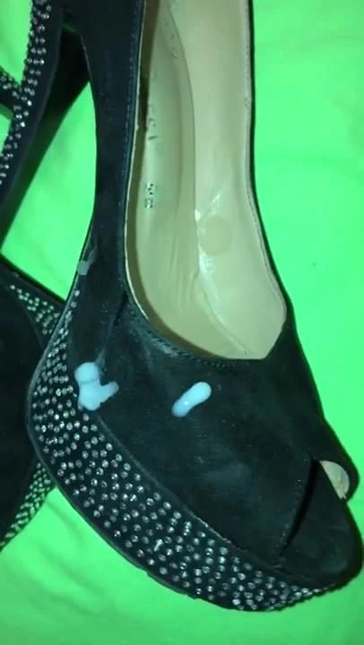 Cum on black pep toe 2