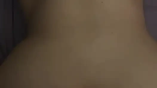 Rekaman seks cewek sange ini dientot gaya doggy habis-habisan sampai dicrot sperma banyak banget!