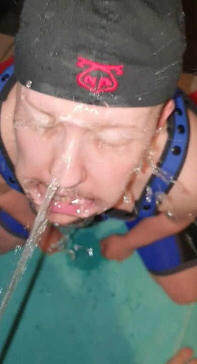GAGGED PISS PIG