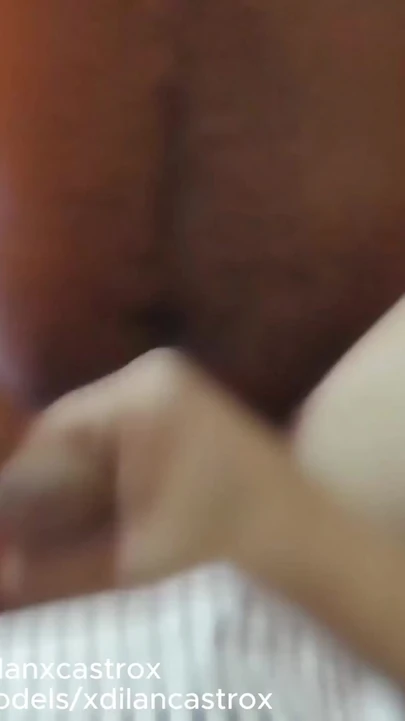 لحظة آسرة من "مثلي لطيف يركب الديك مثل العاهرة الخبيرة"