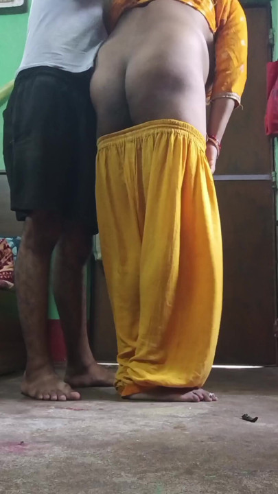 Bhabhi ne pure Kapde khol kar boor dikhaya | Clip 1
