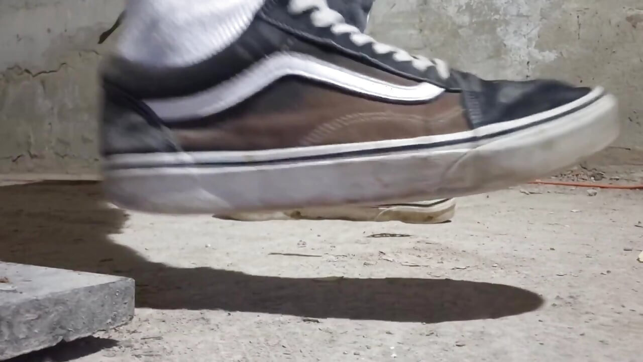 Pokazujem svoje Vans cipele, kompilaciju najboljih s Vansom