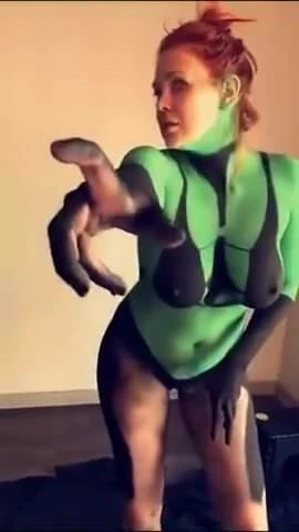 Maitland Ward flashes her tits and pussy during bodypaint