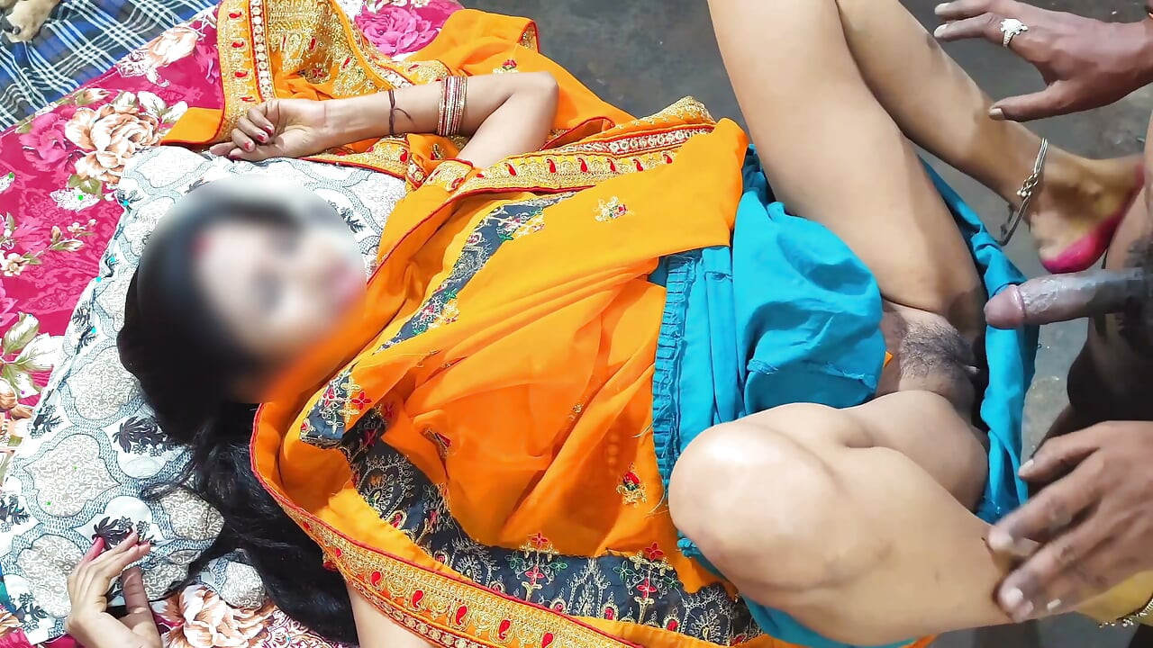 সে তার মোটা ধোন দিয়ে আমার চোদার ভেতরে সত্যিই ধ্বংসযজ্ঞ চালাচ্ছে, এত জোরে জোরে ঠেলে দিচ্ছে
