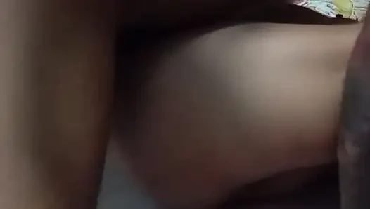 Suami membuka matanya lagi.