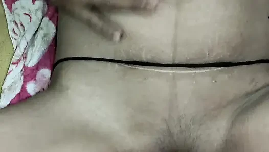 Adik iparku ngasih aku kesempatan untuk ngentot memek sempit adik ipar india dengan memek sempit xxx