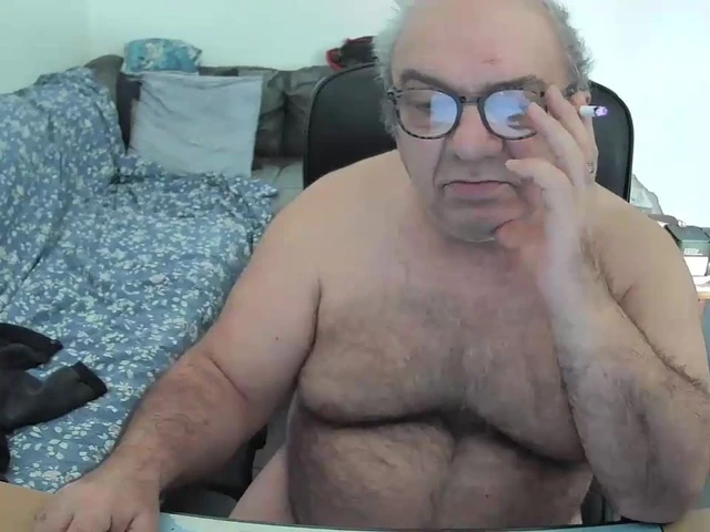Sexy Man Chat And Show Only
