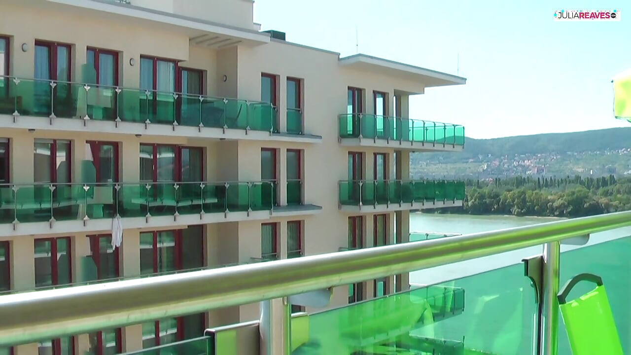 Doamne, mă piș în bikini în timp ce voiam doar să mă masturbez