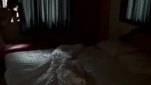 Моя жена любит хвастаться.