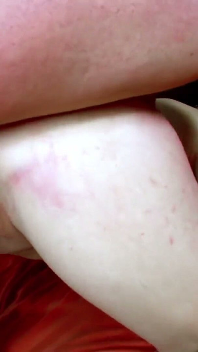 E spanische Schwanz im Arsch und i d Muschi zum Geburtstag vu de französische Pornostar Angell Summers | Clip 3