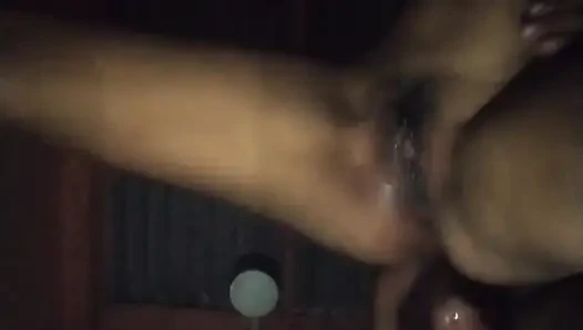 Saudara tiri, pantatmu bagus banget