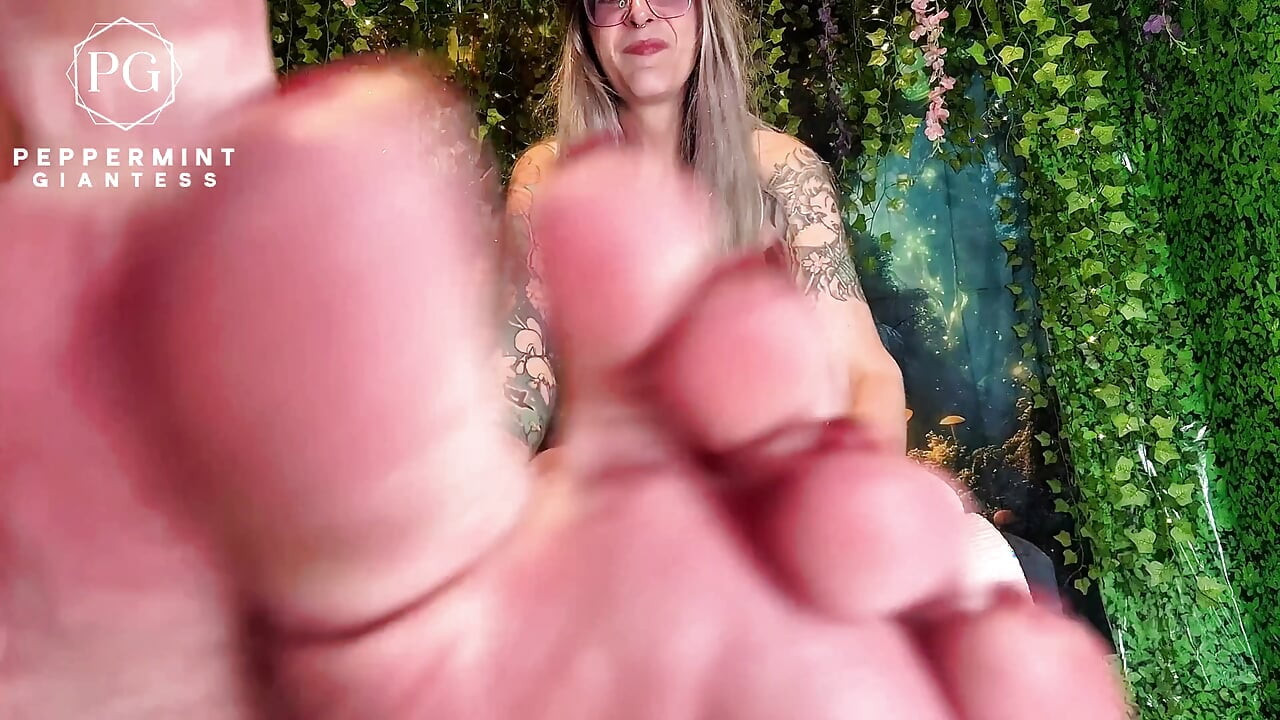 67 Mean Amazon Stepmommy After Yoga Size 16 Foot Domination - Sweaty Shoes & Socks Removal