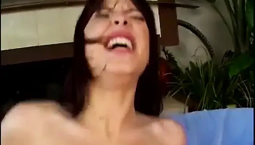 Tante sange didobel penetrasi sama dua kontol cowok berengsek