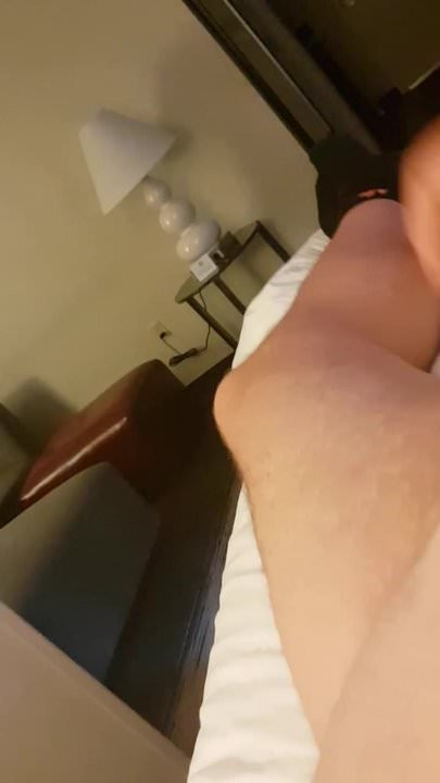 Mastrubating with Cumshot