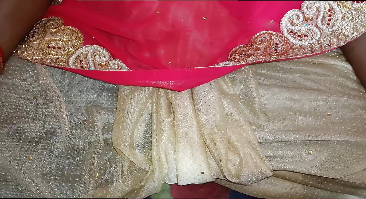 Marathi evli kadın ev yapımı Desi köyüyle sikişiyor