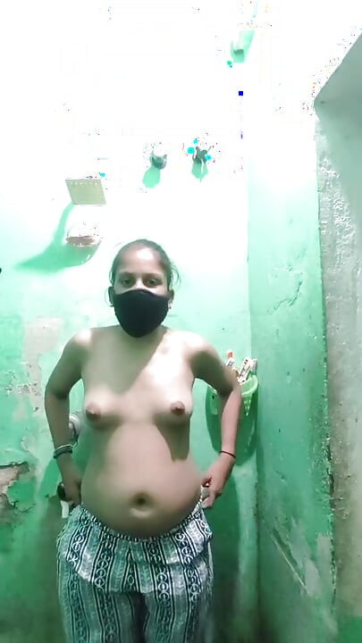 Desi girl solo fingering