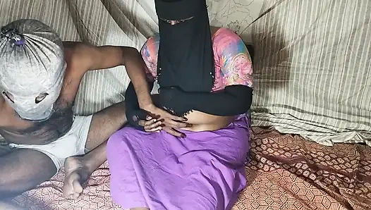 Hintli köylü romantik çift sert seks yapıyor