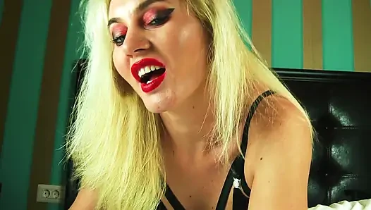 Ibu tiri berubah jadi succubus